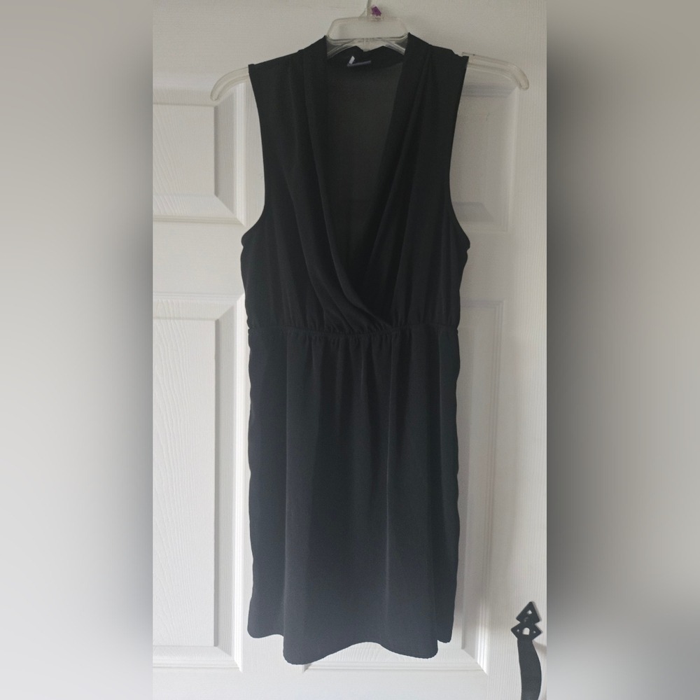 Sparkle & Fade Black Sleeveless V-Neck Mini Dress Sheer Mesh Back Pockets Size M
